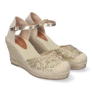 Sandalias de cuña alta doradas mujer pala crochet estilo valenciana VRA-899