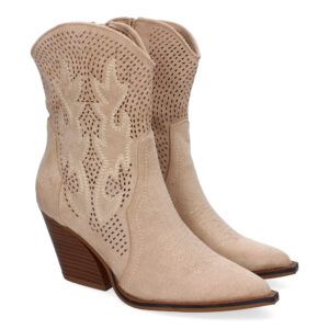 Botines camperos mujer beige calado y bordado en caña A-5004