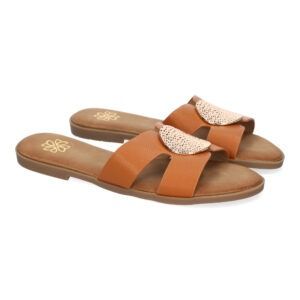 Sandalias planas camel mujer detalle en pala GG-63