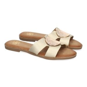 Sandalias planas doradas mujer detalle en pala GG-63