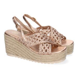 Sandalias de cuña con plataforma baja color champán pala trenzada KK-1000
