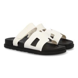 Chanclas de mujer pala moderna blanca con cierre velcro 2Q43