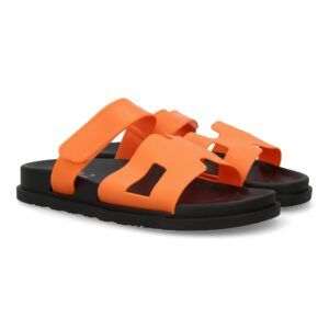 Chanclas de mujer pala moderna naranja con cierre velcro 2Q43