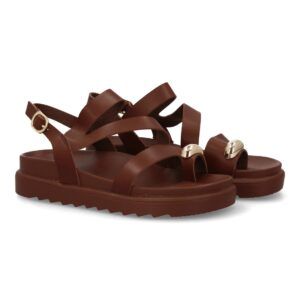 Sandalias cómodas de tiras mujer con adorno metálico color marrón